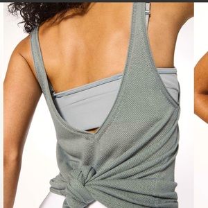 Lululemon Heart Opener Knit Cami *Taryn Toomey Collection
Misty Moss 6 EUC